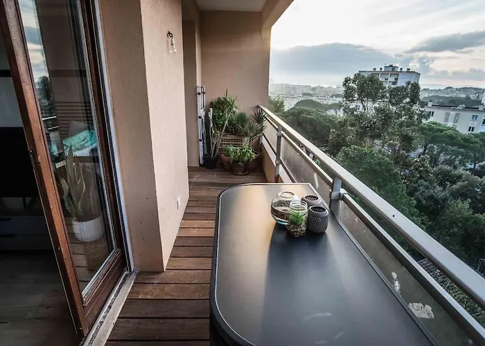 Apartamento Contemporain, Balcon Avec Apercu *